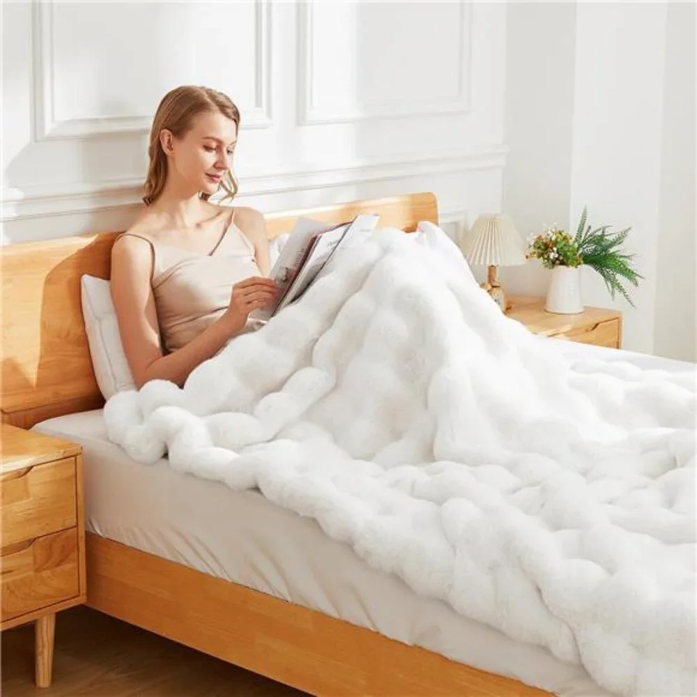 Faux Fur Throw Blanket Cozy Soft Fluffy Bubble Blanket White Couch Sofa Bedroom